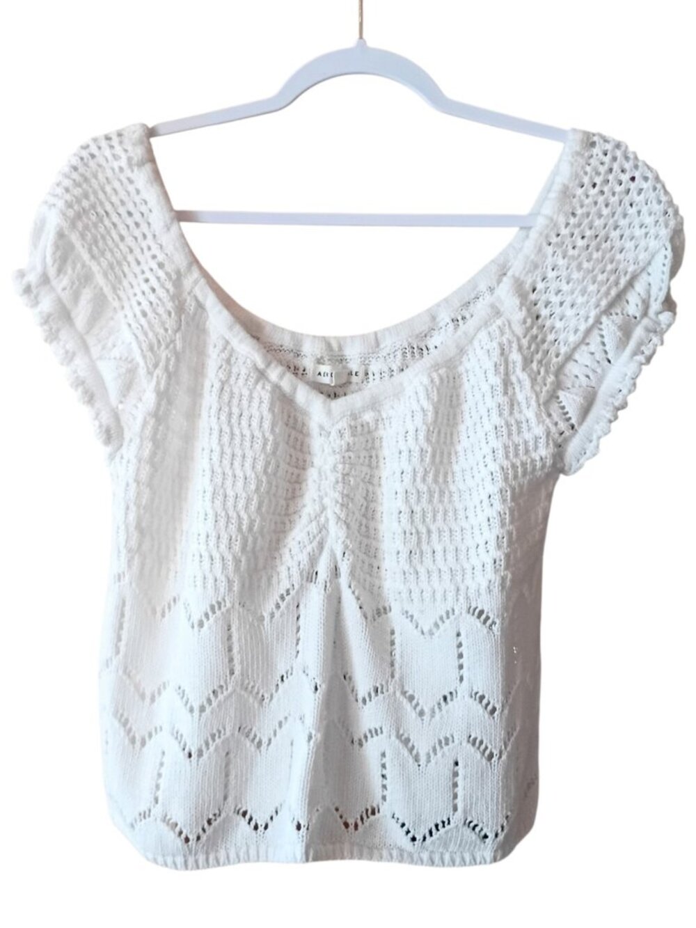 Women'Aeropostale White Crochet Off the Shoulder Knit Top. Size S.